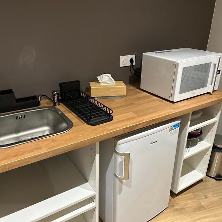 La Cigogne Aparthotel Panissieres Exteriör bild